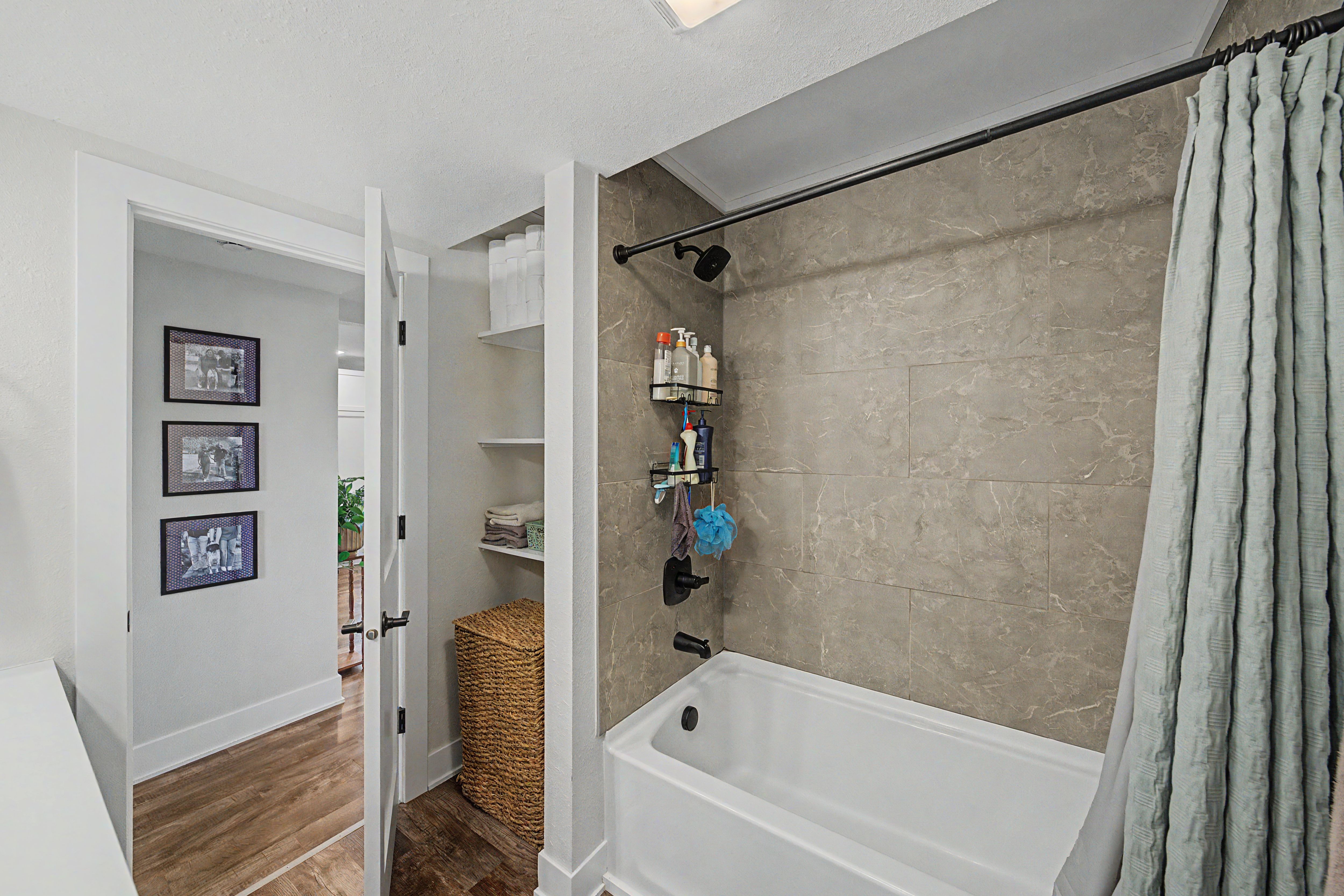 Listing Photo: 406 W Boston Ave, Indianola, IA 50125-19
